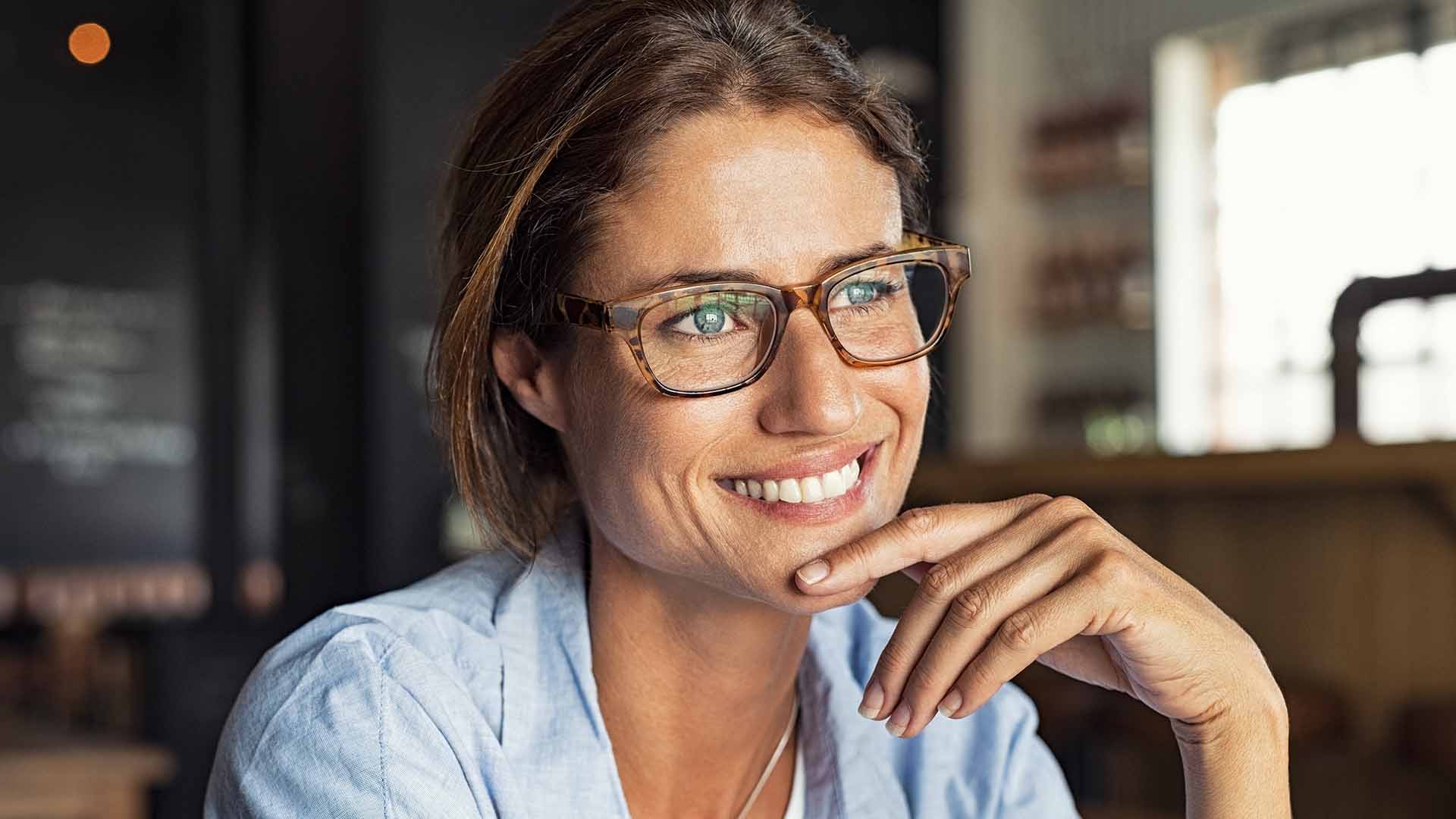 Woman wearing spectacles