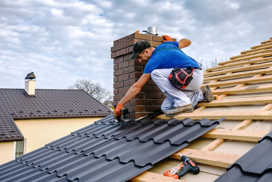 Residential home roofing installation